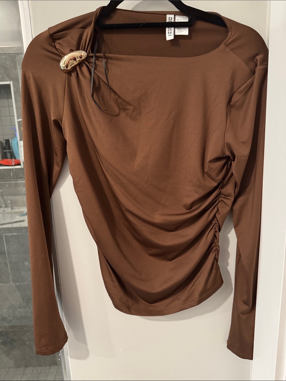 Divided Brown Long-Sleeve Ruched Side Top with Scoop Neck